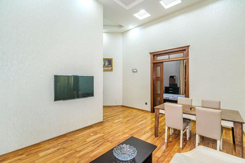 City Center Apartment باكو المظهر الخارجي الصورة